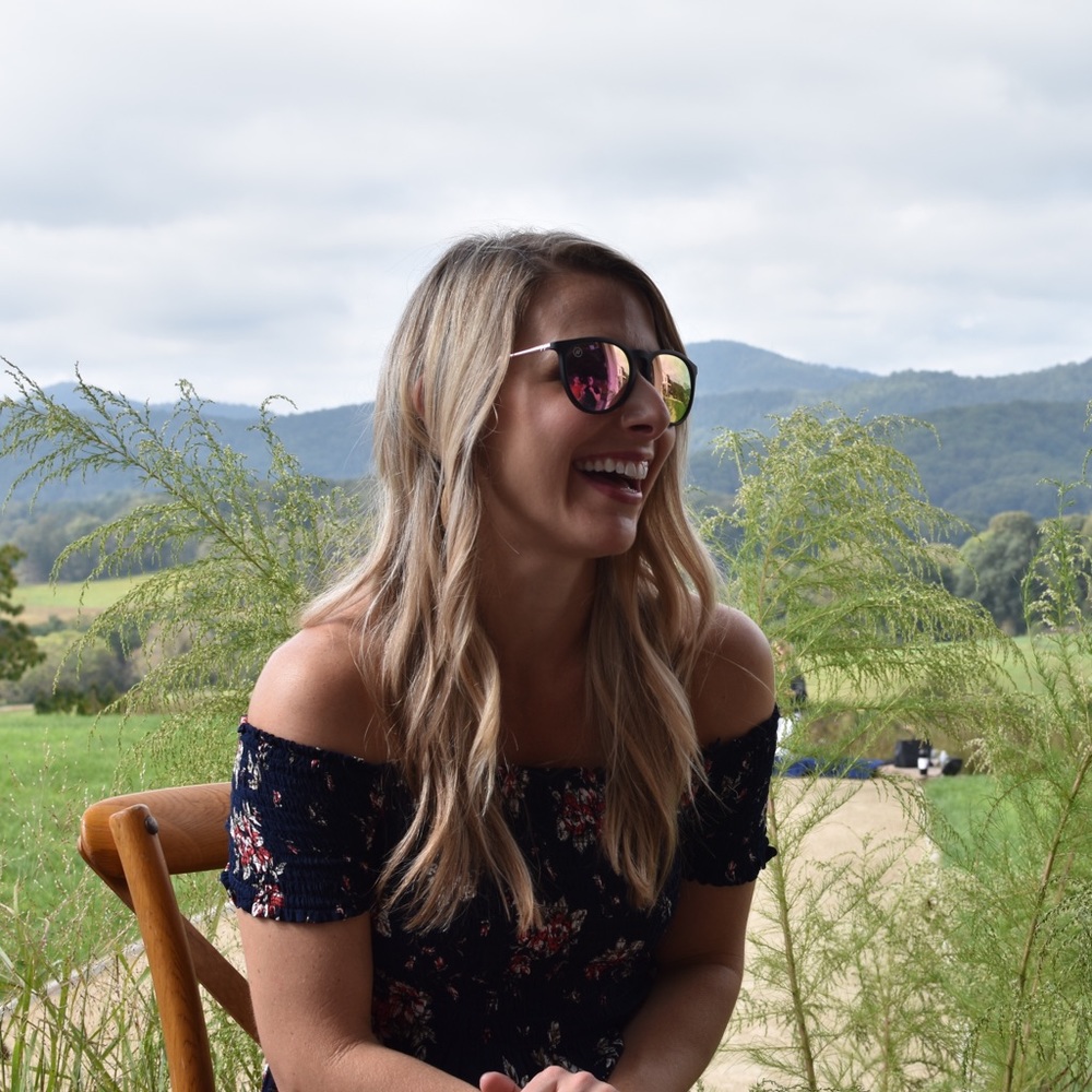 Meet your Posher, Shana